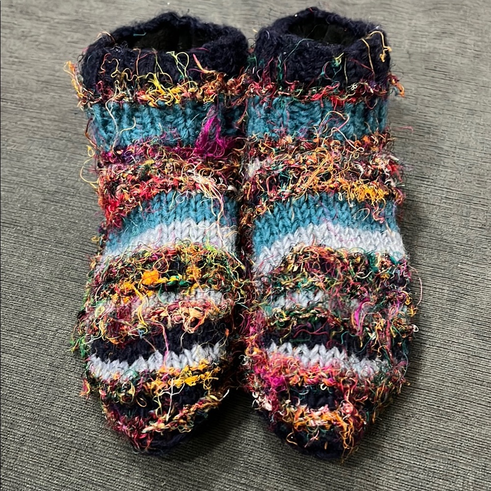 Vintage Made in Nepal Fuzzy Knit Booties Slippers w/ Plush Lining